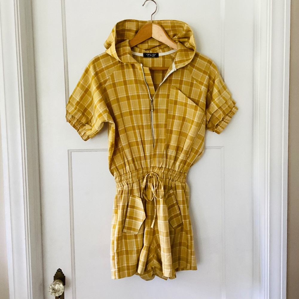 Yellow Plaid Hooded Romper Summer Women’s Small Pockets Lined Zipper Drawstring